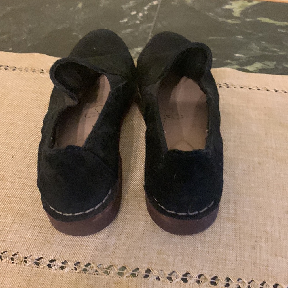 Clark's shoes - Picture 3 of 4